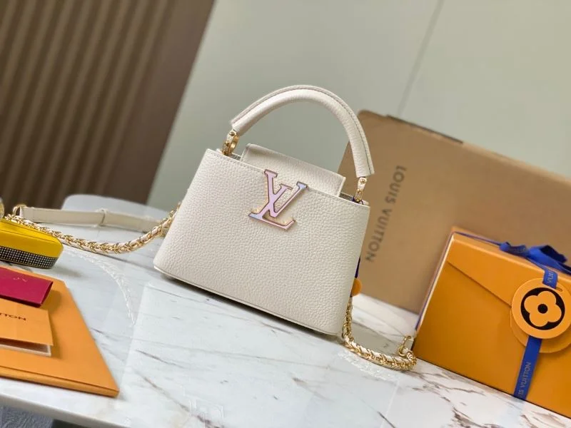 BestValue Louis Vuitton Capucines BB Bags 39814
