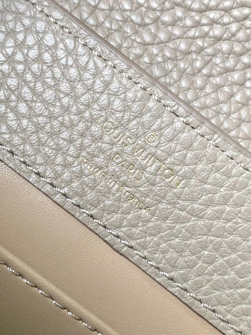 QuickDry Louis Vuitton Capucines BB Bags 39935