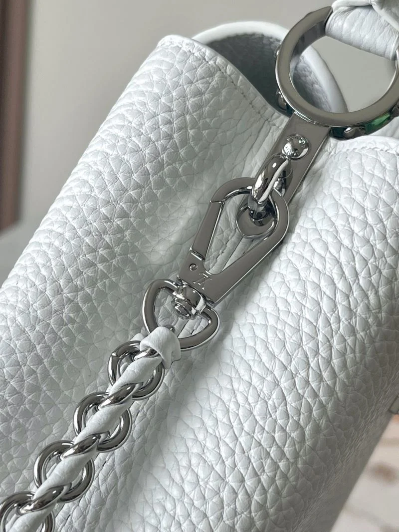 Comfortable Louis Vuitton Capucines BB Bags 39813