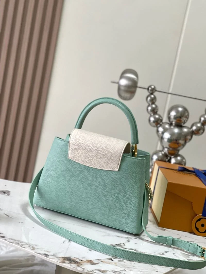 Effortless Louis Vuitton Capucines BB Bags 39809