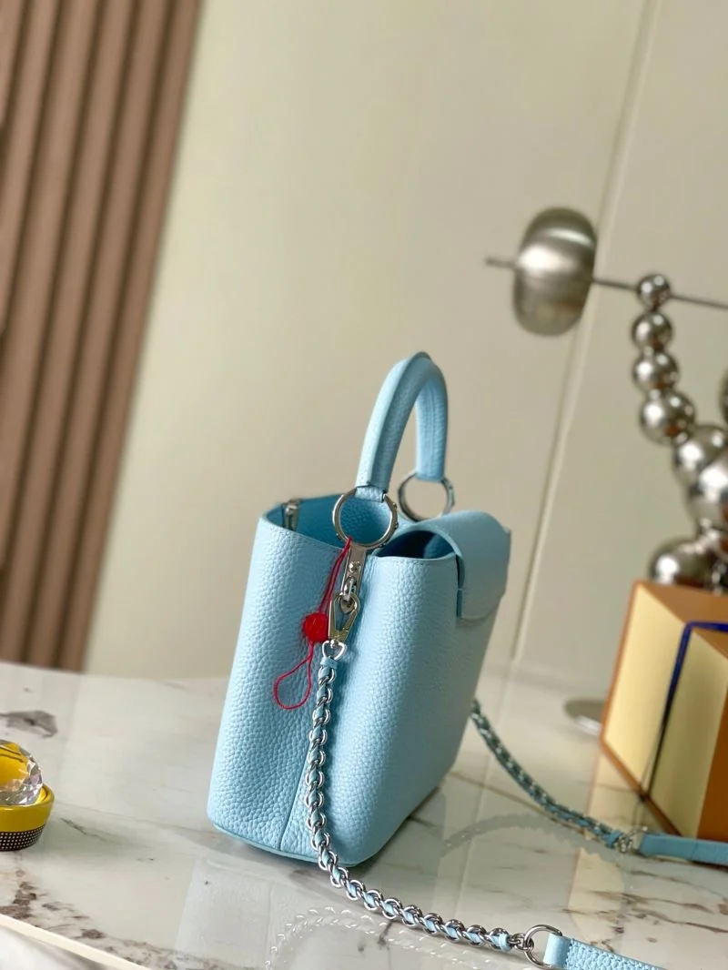 MultiPurpose Louis Vuitton Capucines BB Bags 39805