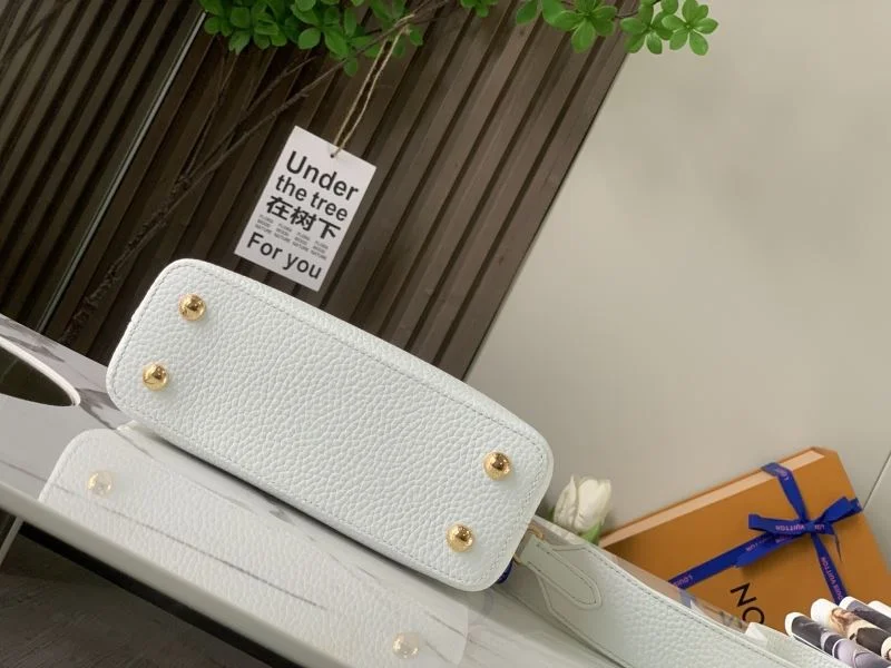 Louis Vuitton Capucines BB Bags BestValue 39799