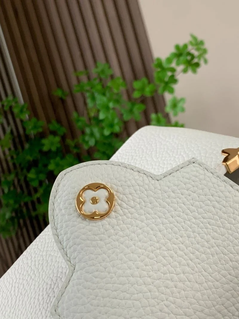 Louis Vuitton Capucines BB Bags BestValue 39799