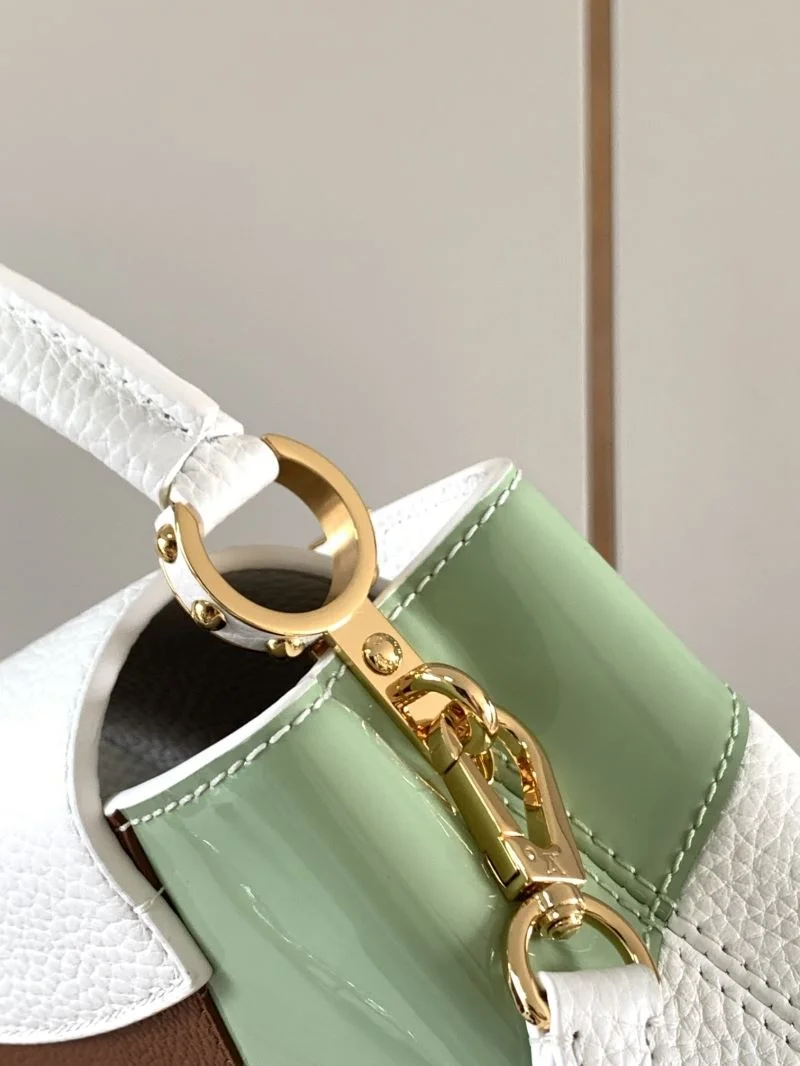 Reliable Louis Vuitton Capucines BB Bags 39801