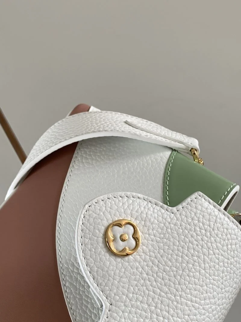 Reliable Louis Vuitton Capucines BB Bags 39801