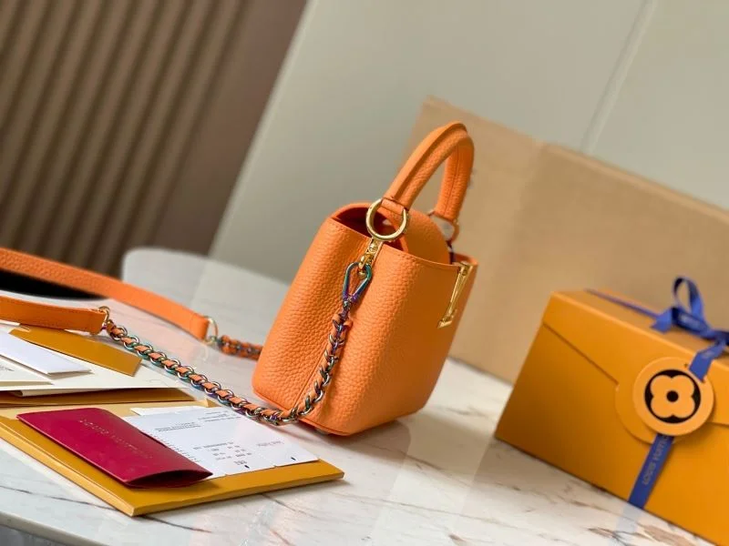 Stretchable Louis Vuitton Capucines BB Bags 39822