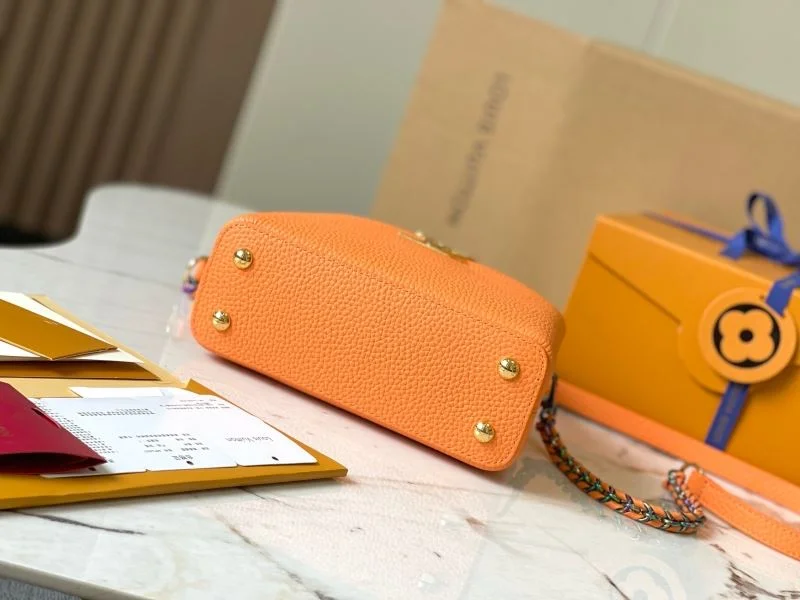 Stretchable Louis Vuitton Capucines BB Bags 39822