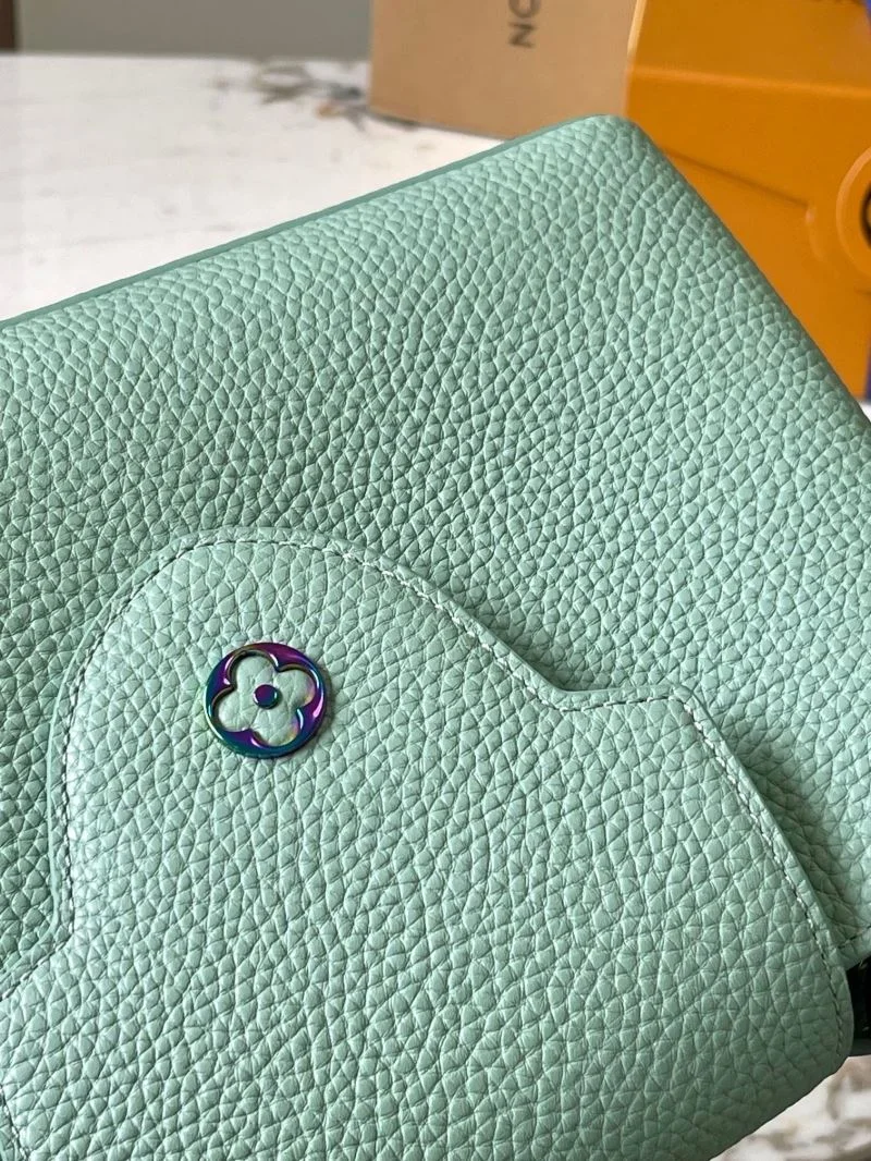 Sporty Louis Vuitton Capucines BB Bags 39788