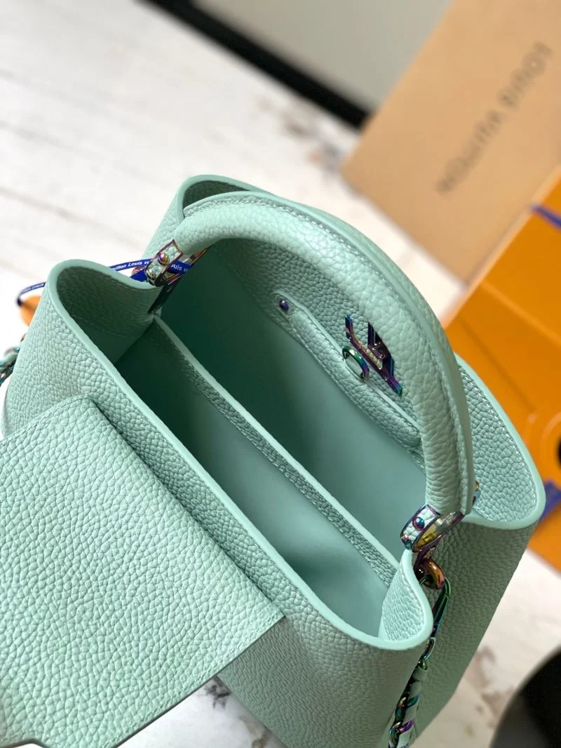 Sporty Louis Vuitton Capucines BB Bags 39788