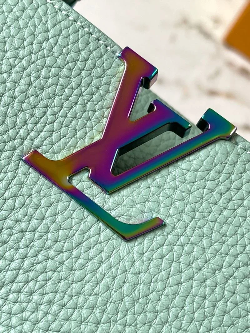 OdorResistant Louis Vuitton Capucines BB Bags 39790