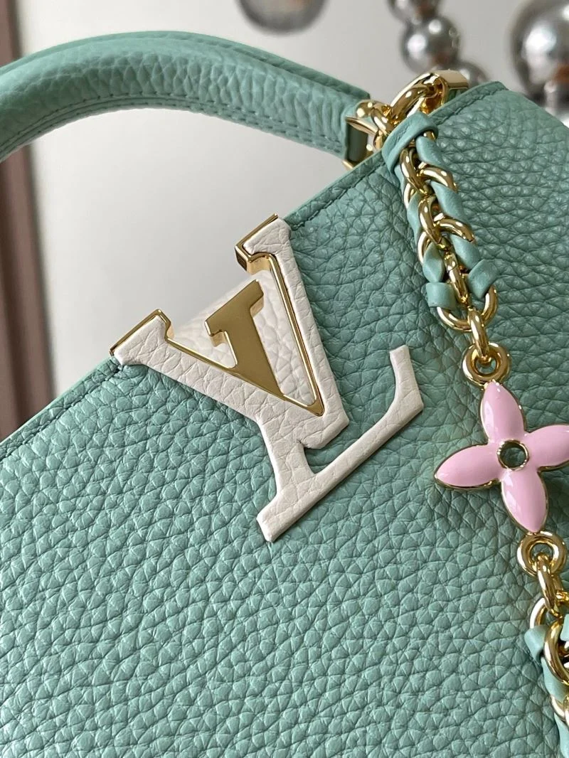 WrinkleFree Louis Vuitton Capucines BB Bags 39817