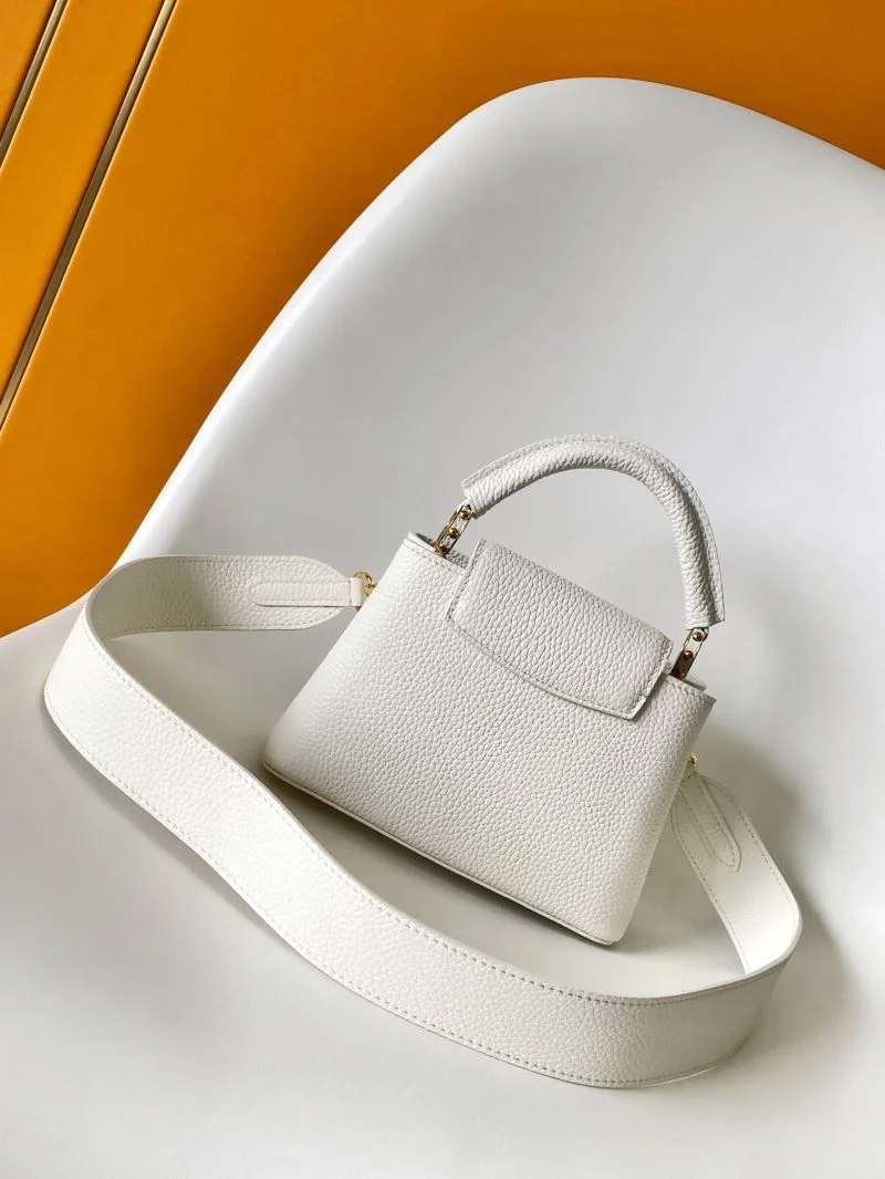 TechFriendly Louis Vuitton Capucines BB Bags 39773