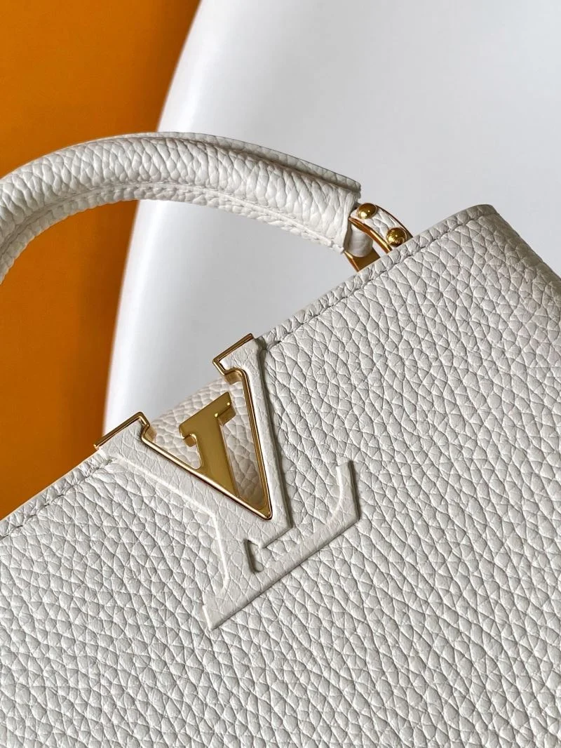 TechFriendly Louis Vuitton Capucines BB Bags 39773