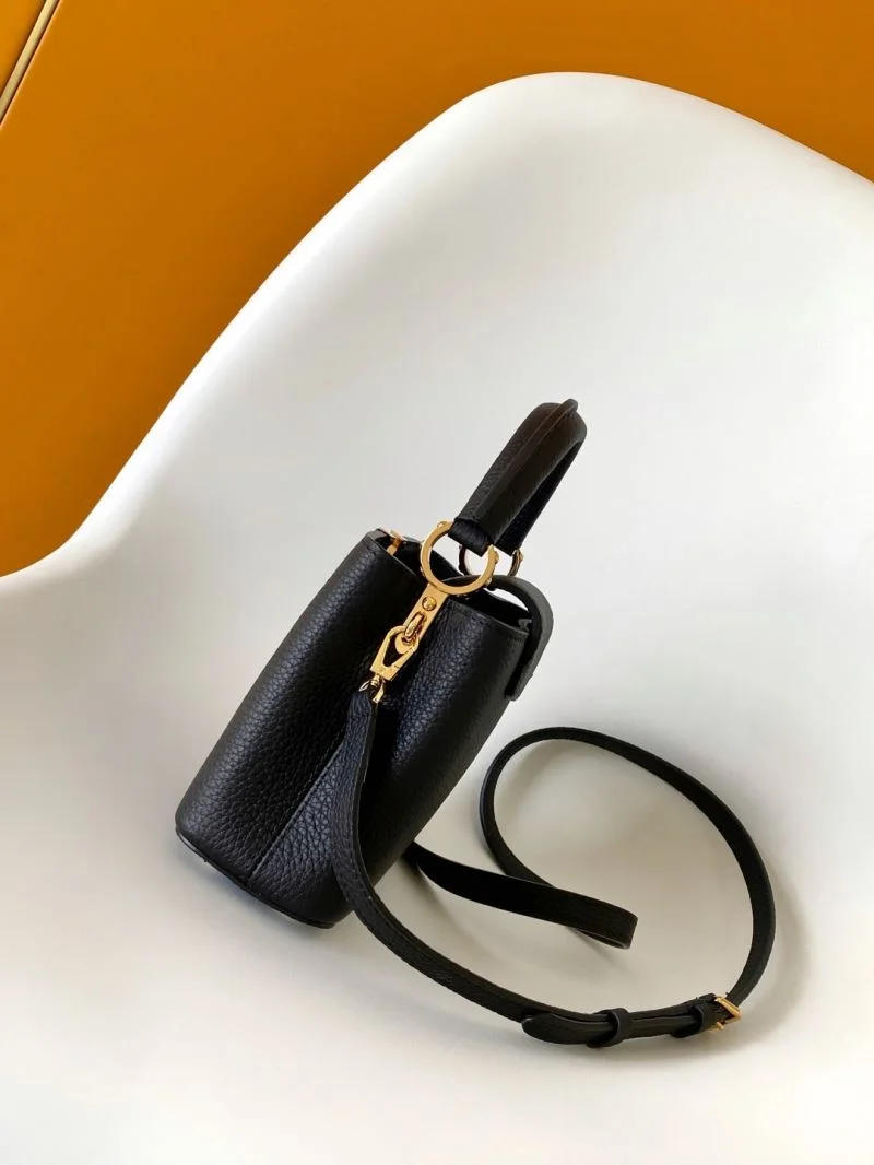 BestValue Louis Vuitton Capucines BB Bags 39307