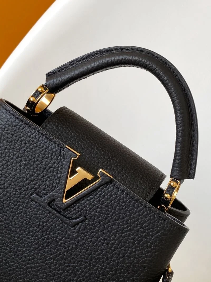 BestValue Louis Vuitton Capucines BB Bags 39307