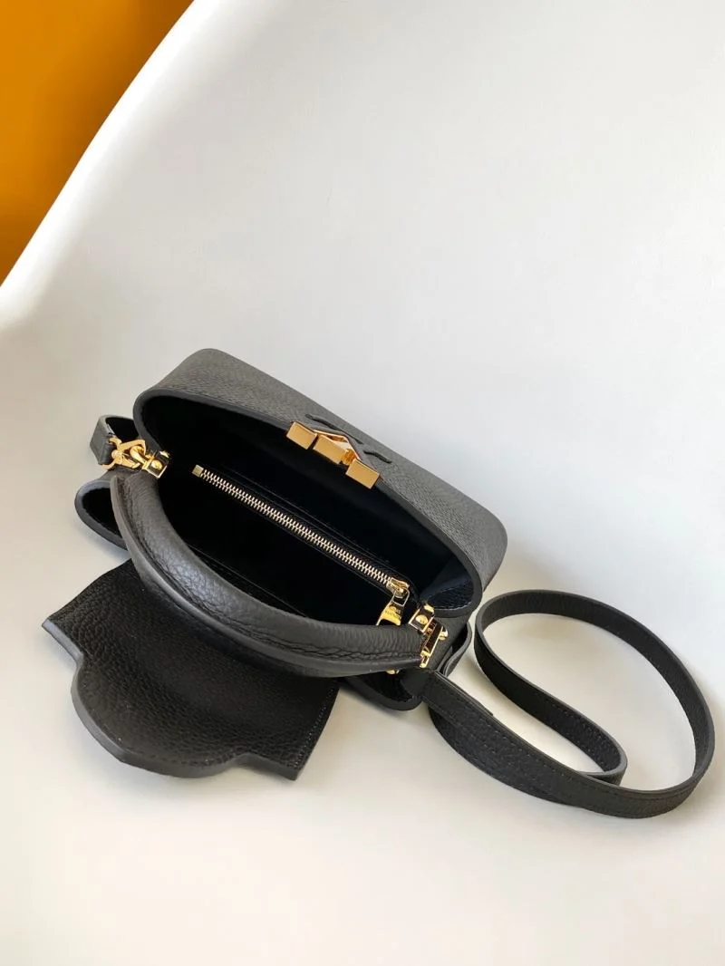 BestValue Louis Vuitton Capucines BB Bags 39307