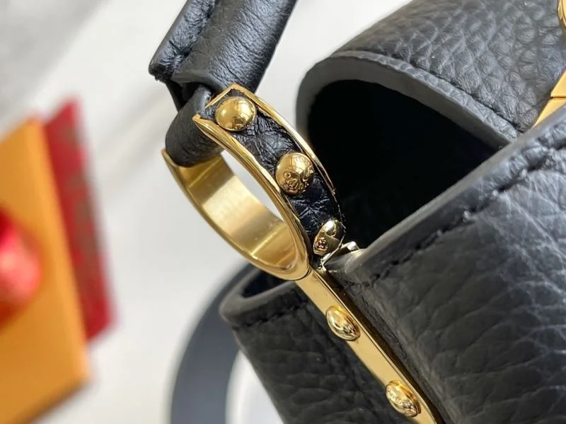 StreetReady Louis Vuitton Capucines BB Bags 38994