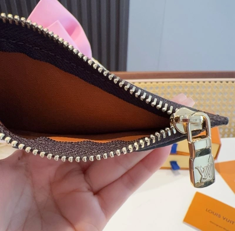 Affordable Louis Vuitton Card Holders 262638