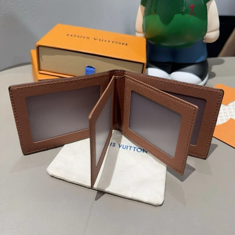 Premium Louis Vuitton Card Holders 262630