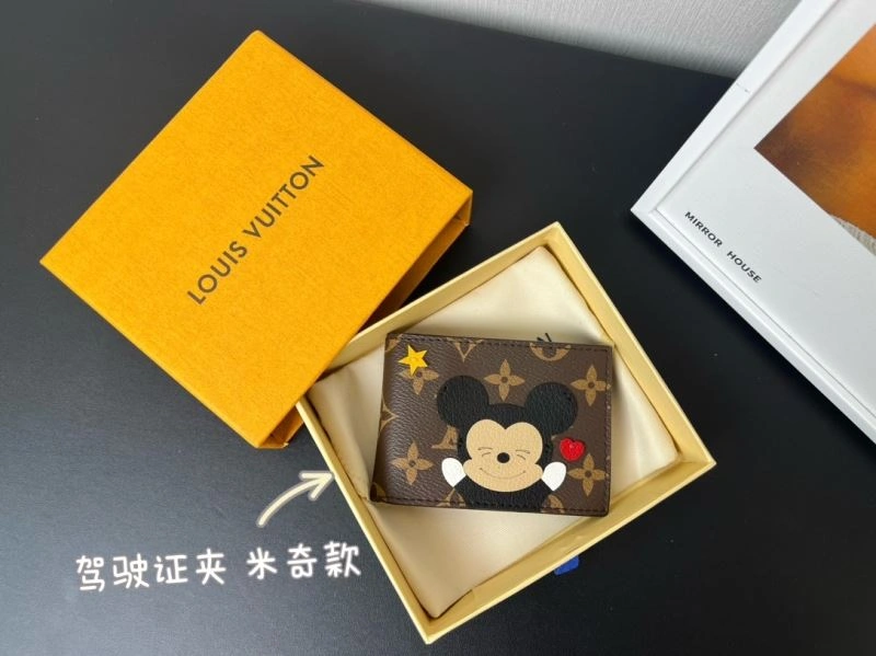 Louis Vuitton Card Holders EyeCatching 262665