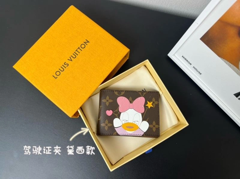 Louis Vuitton Card Holders EyeCatching 262665