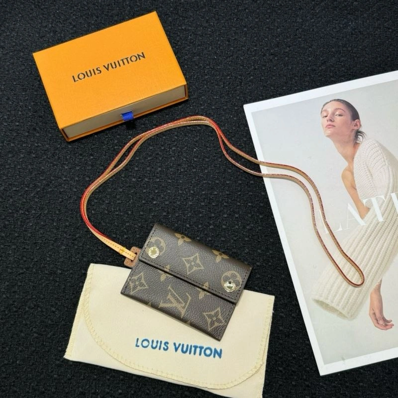 ModernLook Louis Vuitton Card Holders 262662
