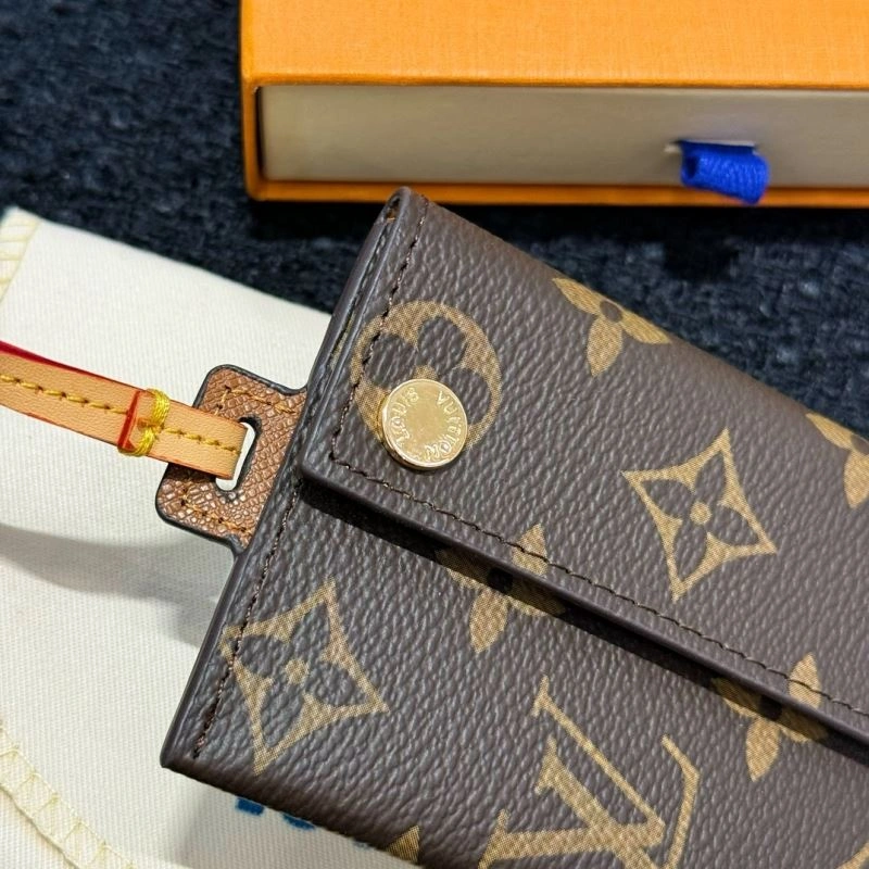 ModernLook Louis Vuitton Card Holders 262662