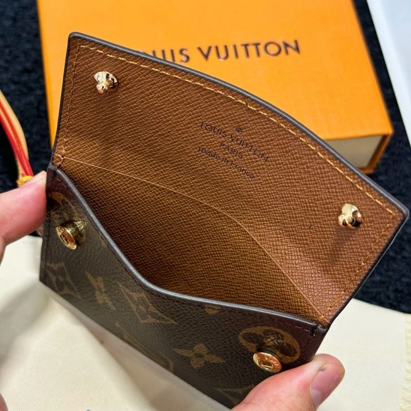 ModernLook Louis Vuitton Card Holders 262662