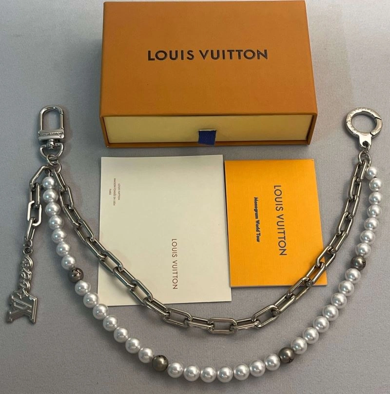 Louis Vuitton Chains Reliable 262710