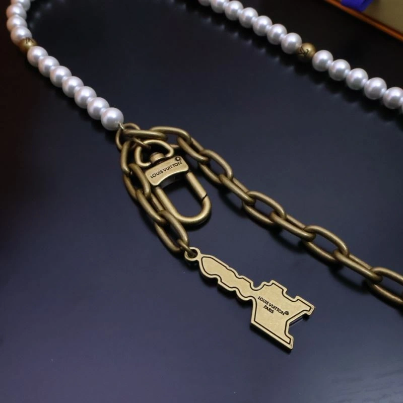 SportInspired Louis Vuitton Chains 262704