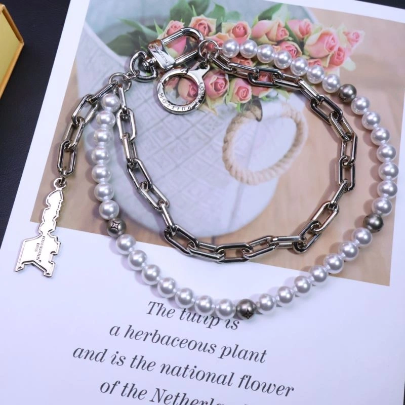 Louis Vuitton Chains Timeless 262703