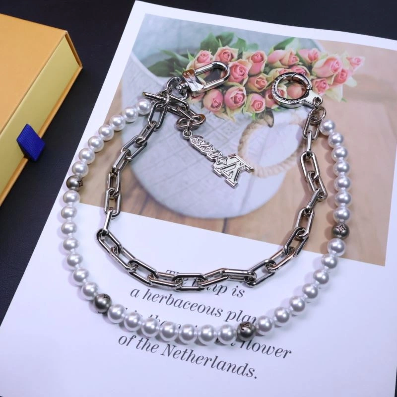 Louis Vuitton Chains Timeless 262703