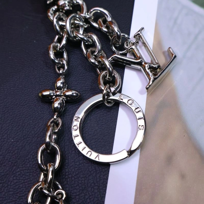 Contemporary Louis Vuitton Chains 262701