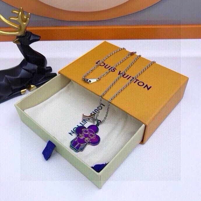 Louis Vuitton Chains OnTrend 262699