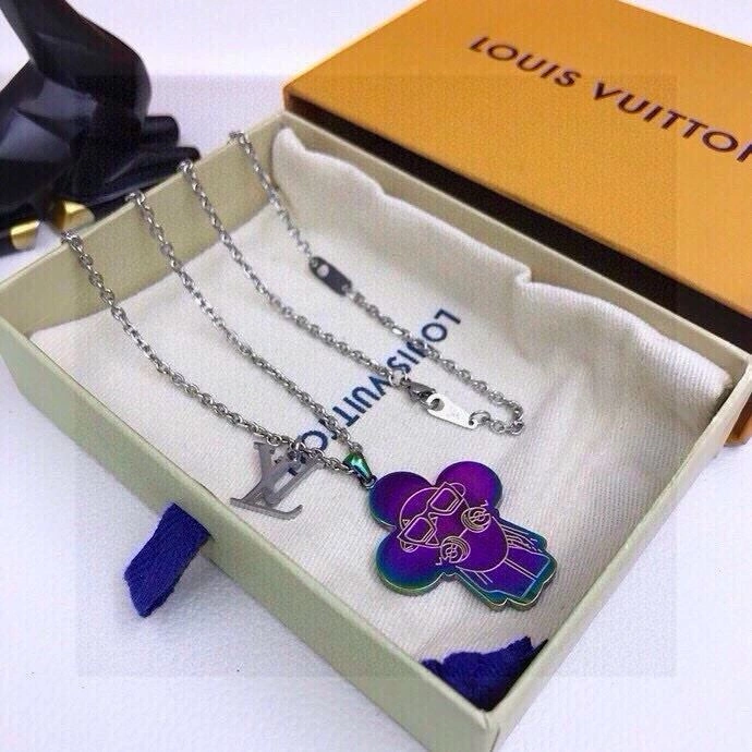Louis Vuitton Chains OnTrend 262699
