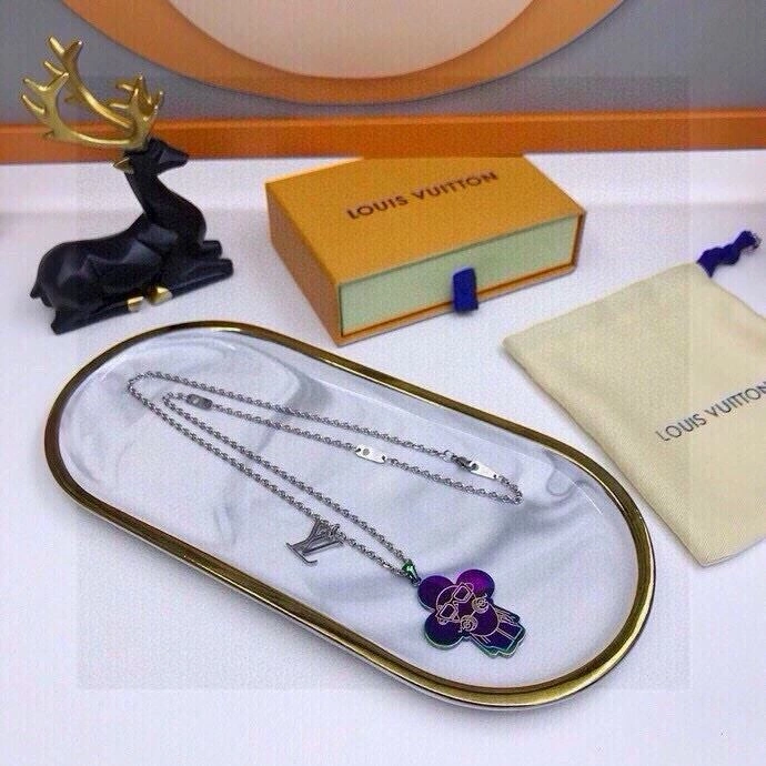 Louis Vuitton Chains OnTrend 262699