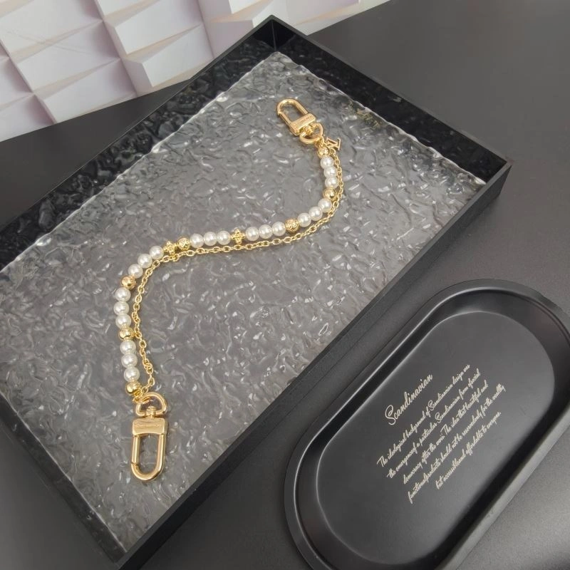 Louis Vuitton Chains Sporty 262688