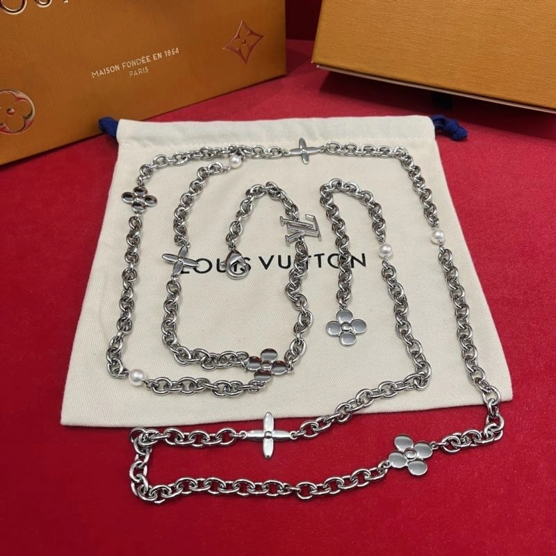 Louis Vuitton Chains Lightweight 262692