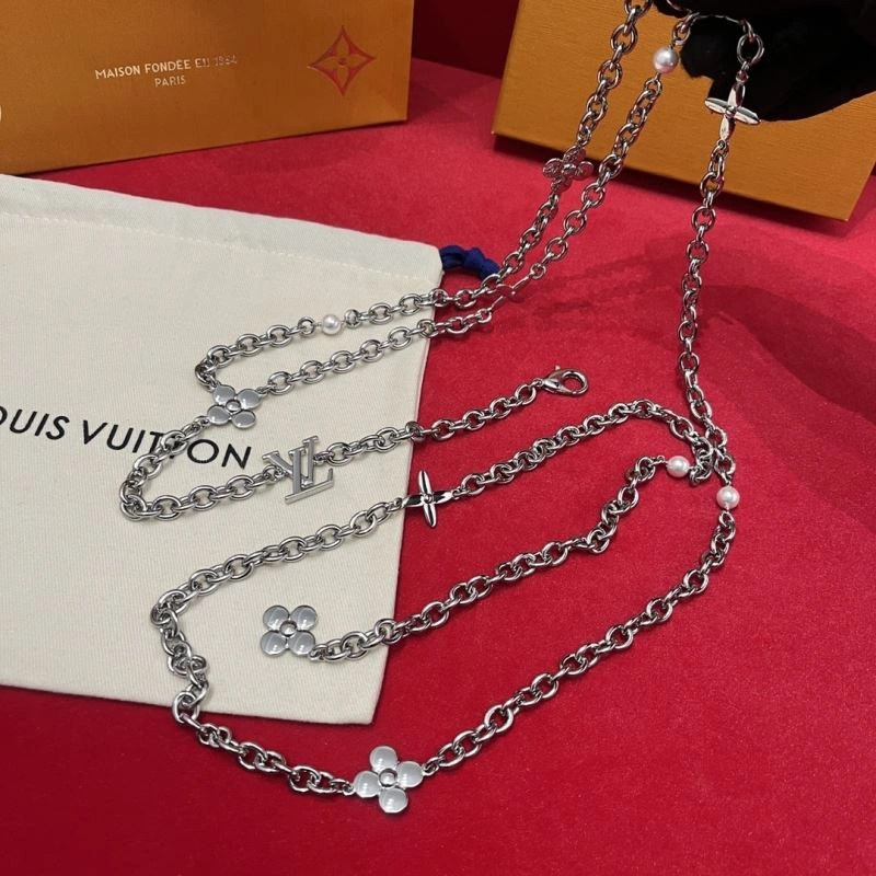 Louis Vuitton Chains Lightweight 262692
