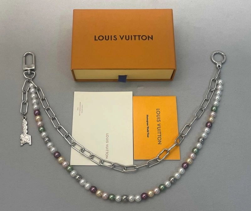 AllSeason Louis Vuitton Chains 262681