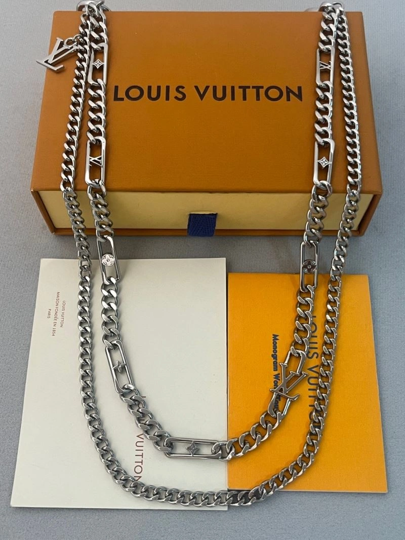 Louis Vuitton Chains Cozy 262674