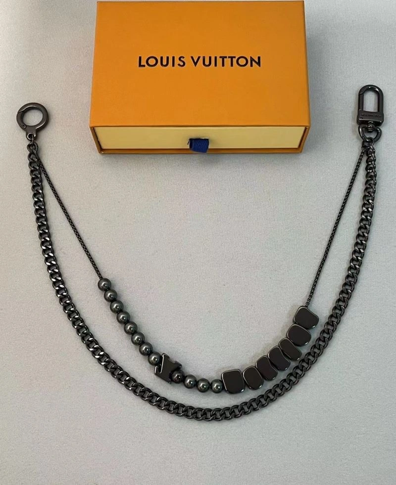 Comfortable Louis Vuitton Chains 262682
