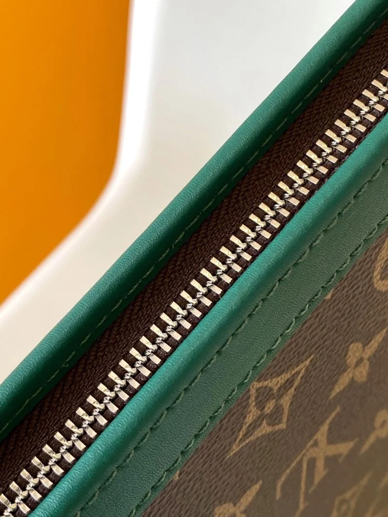 Louis Vuitton Clutch Bags Casual 43348