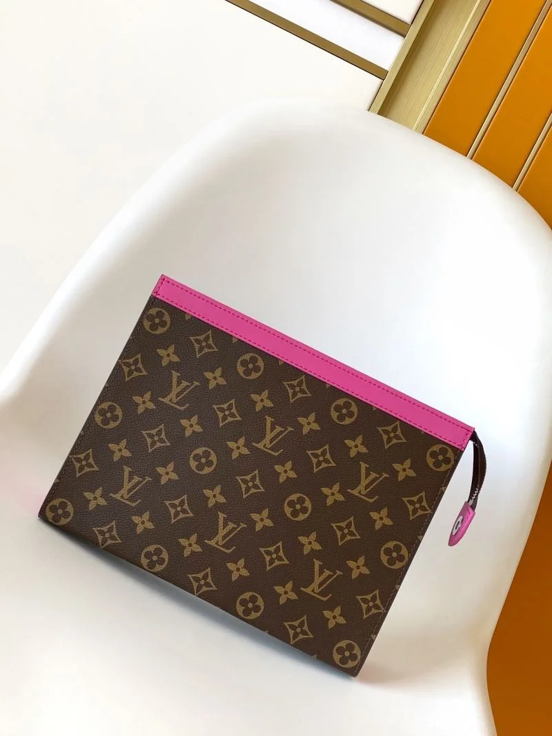 TravelReady Louis Vuitton Clutch Bags 43339
