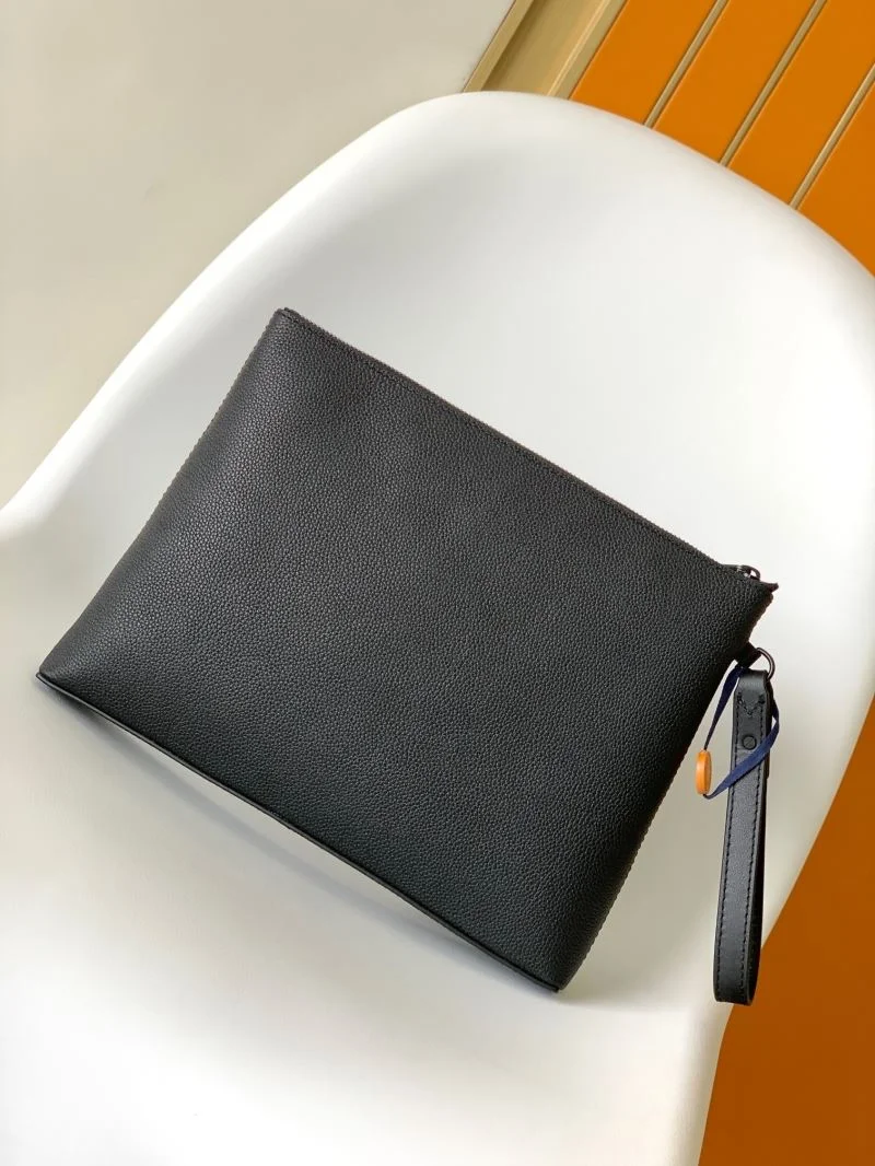 Seasonal Louis Vuitton Clutch Bags 42941