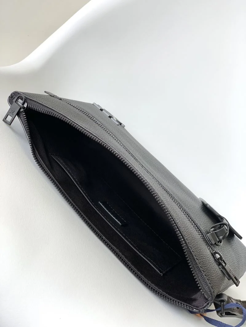 Seasonal Louis Vuitton Clutch Bags 42941