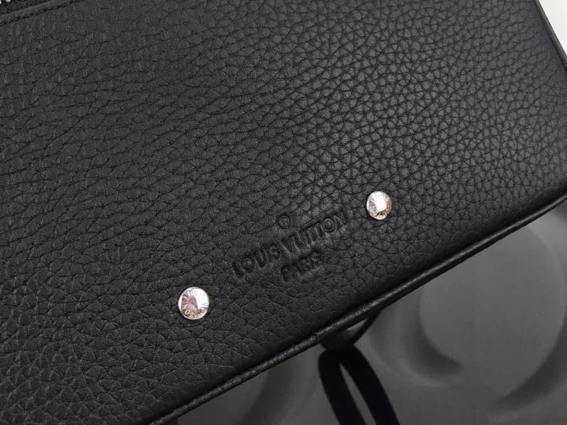 ZipUp Louis Vuitton Clutch Bags 41623