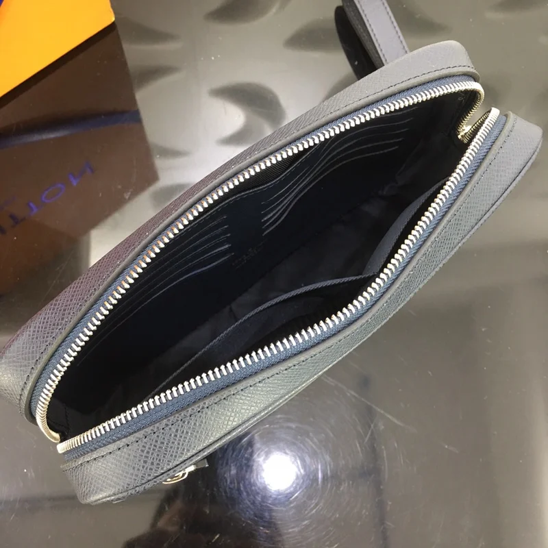 Louis Vuitton Clutch Bags ModernLook 41667