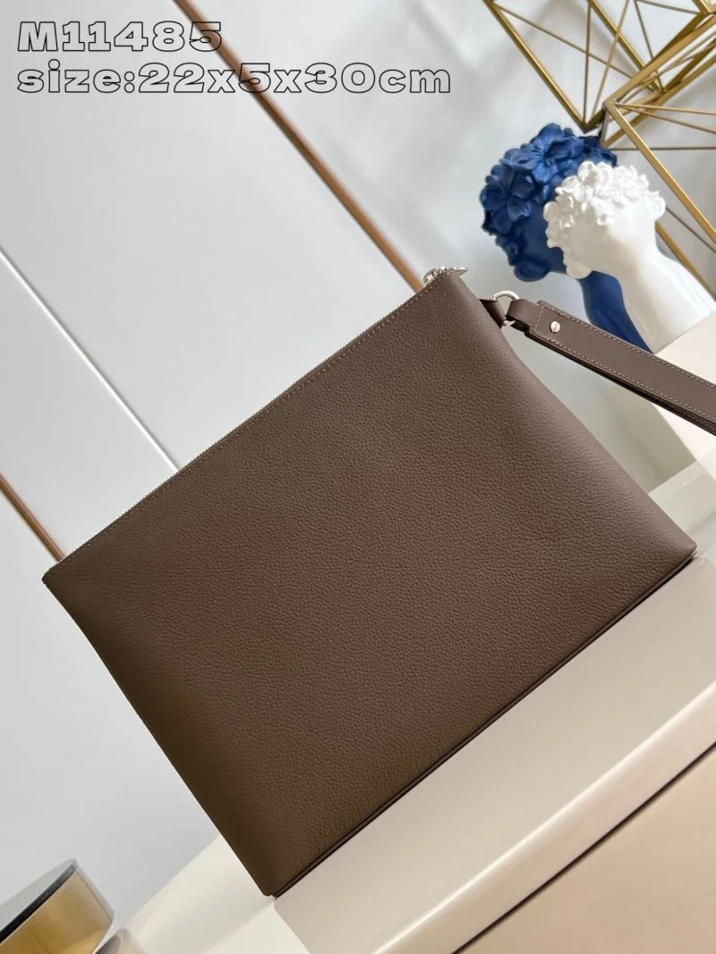 Functional Louis Vuitton Clutch Bags 41243