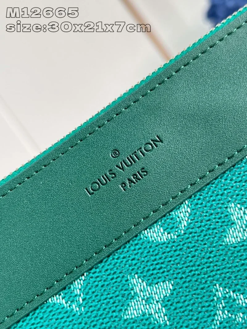 Louis Vuitton Clutch Bags Versatile 41245